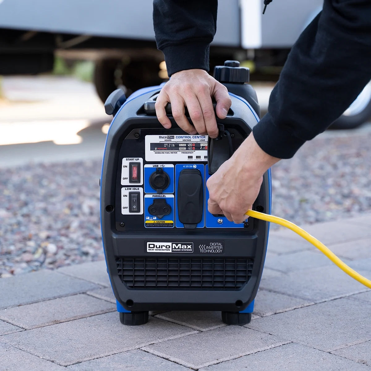 Xp2300Ih 2,300 Watt Portable Dual Fuel Inverter Generator - Quiet, Low THD