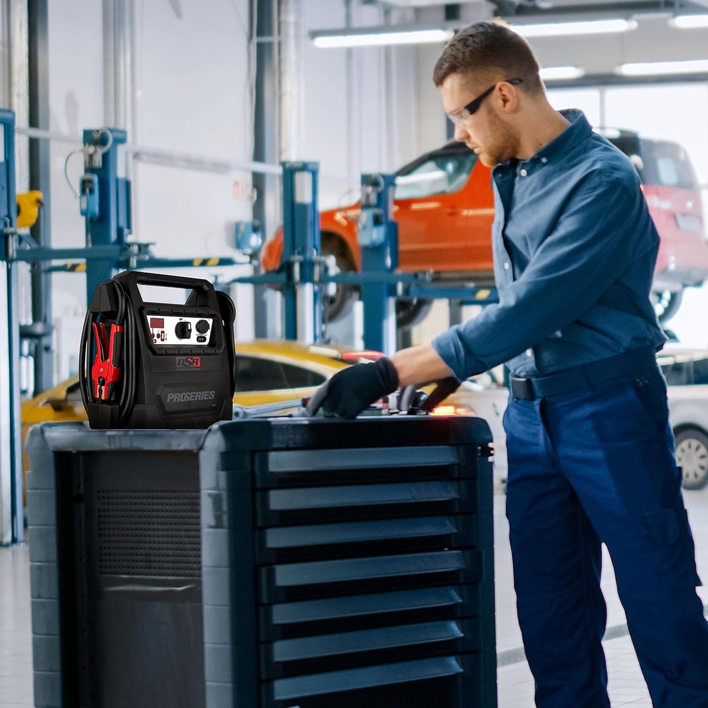 DSR Proseries Car Battery Jump Starter, Maintainer & Portable Power Station - 12V 4000 Peak Amps & 700 Cranking Amps - with DC & USB Charging Ports - DSR159