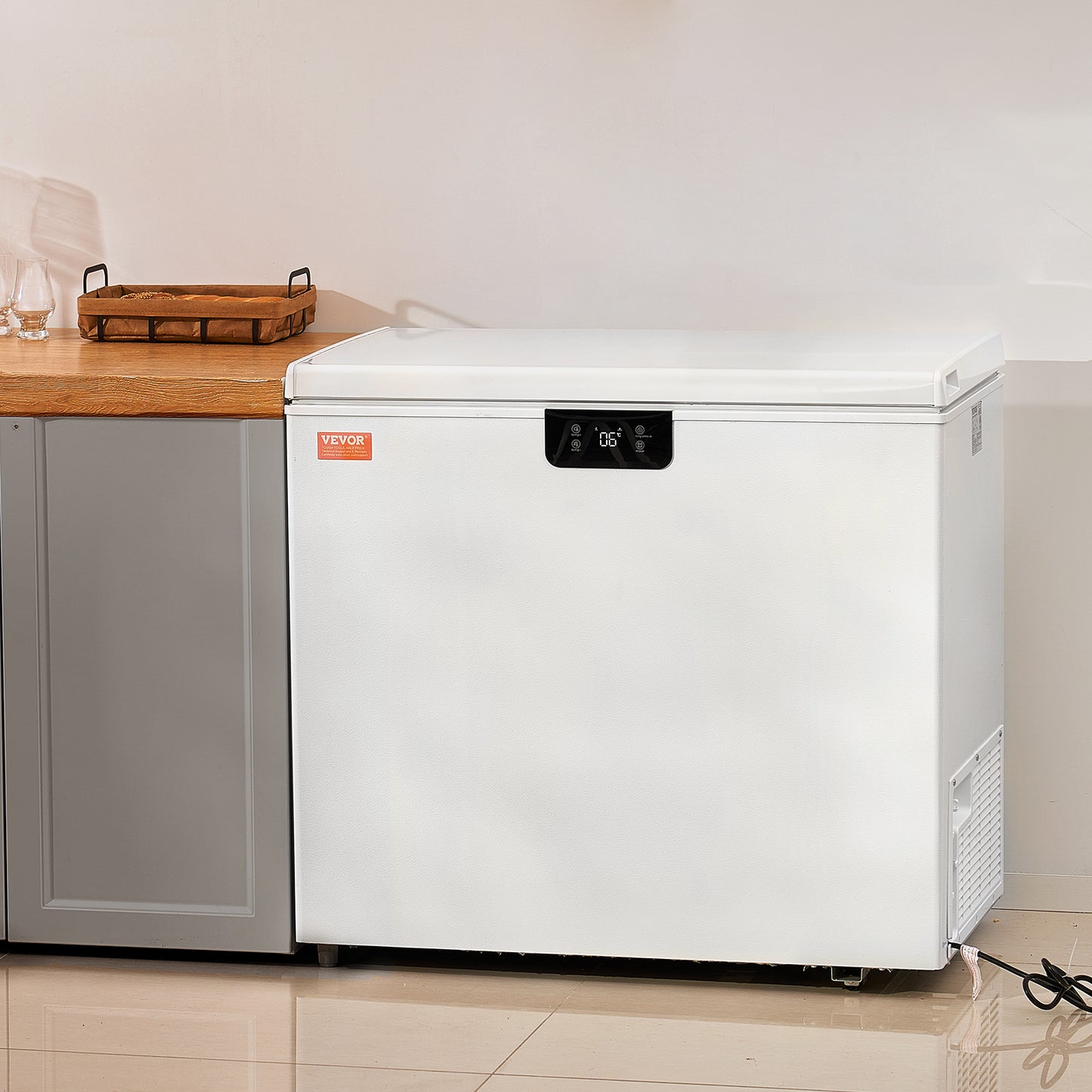 2.22-19.8 Cu.Ft Chest Freezer Deep Freezer Chest Fridge Digital Display W/Basket